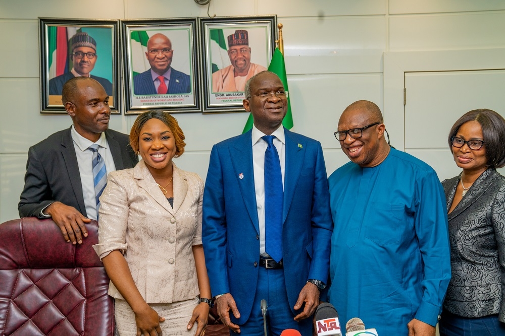 Hon  Minister of Works   Housing  Mr Babatunde Fashola SAN middle   Coordinator National Blood Transfusion Service Abuja Centre  Dr Oluwatoyin Smith right  Dr Omo Izedonmwen left   Medical Officer  Dr Owoeye   Olowe Oluyemisi 2nd left  Director Highways  Construction and Rehabilitation  Engr  Yemi Oguntominiyi  2nd right  shortly after an Advocacy visit by the members of the National Blood Transfusion Service Abuja Centre at the Ministry of Works   Housing  Headquarters on Monday  14th October 2019