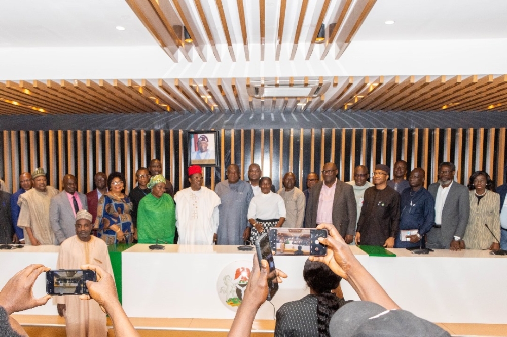 MINISTER OF WORKS, H.E, DAVID UMAHI AT THE OFFICIAL ASSUMPTION OF OFFICE
