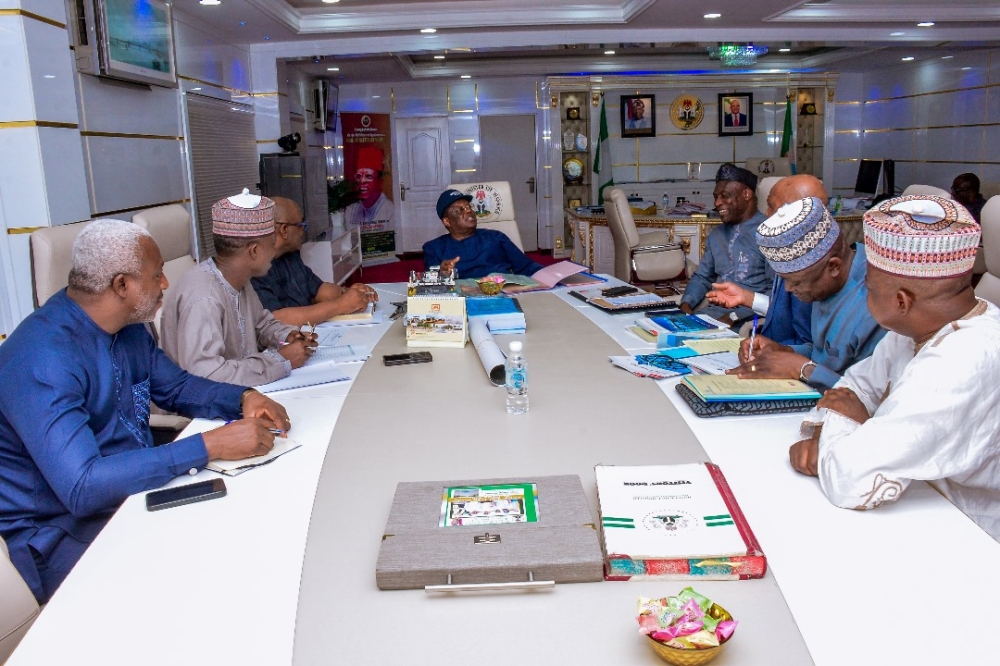 Honourable Minister of Works, His Excellency, Sen. Engr. Nweze David Umahi CON finalizing discussions with investors from Netherlands to attract a grant of 25 million Euros for the construction of priority bridges in Nigeria.