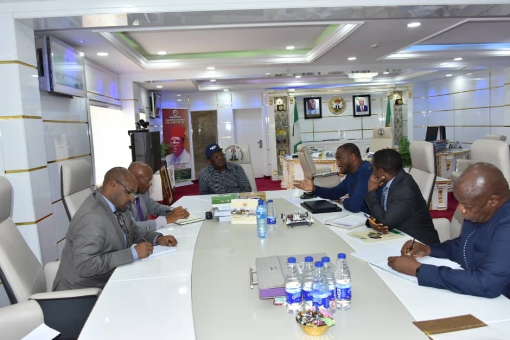 Hon. Minister of Works, His Excellency Sen. Engr Nweze David Umahi CON (Right) with the Director, Infrastructure and Urban Development, Mike Salawou held at the office of the Honourable Minister Federal Ministry of Works, this 5th March 2024.