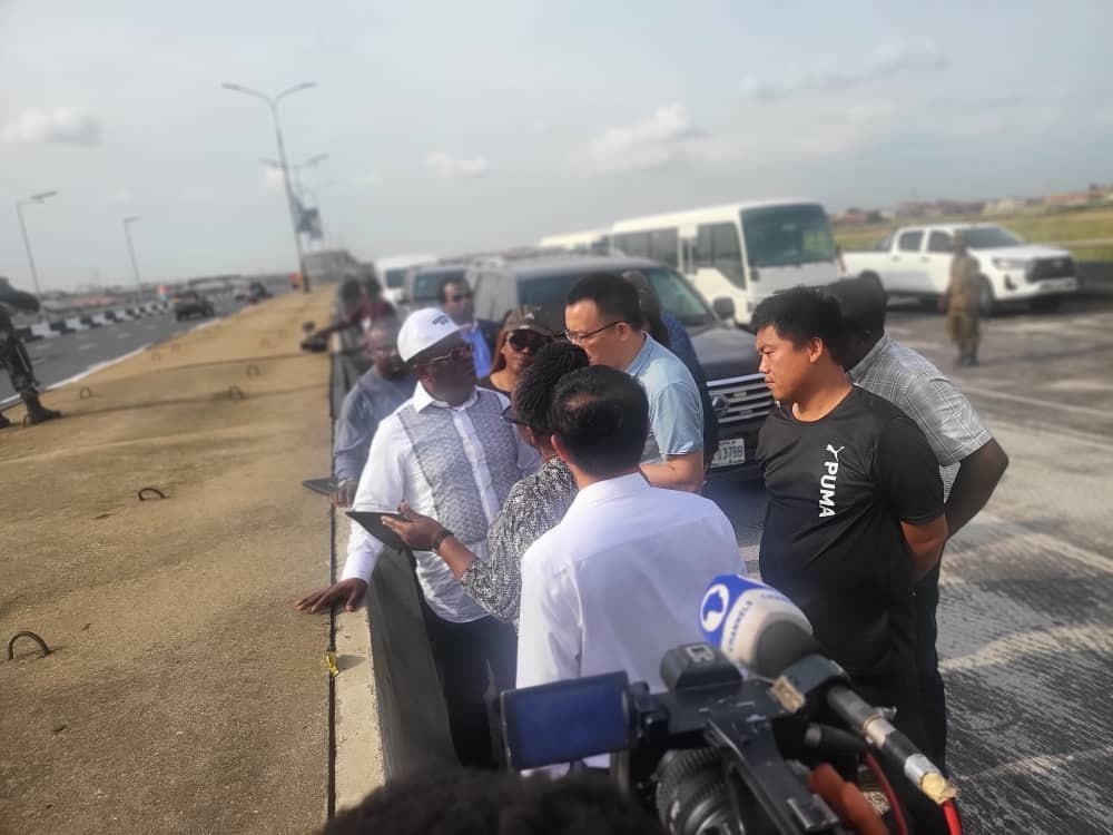 Honourable Minister of Works, His Excellency Sen. Engr. Nweze David Umahi, CON, with other dignitaries during the official handover of the first phase of the project, made up of 47.47 kilometers dual carriageway, to Hitech Construction Company Ltd