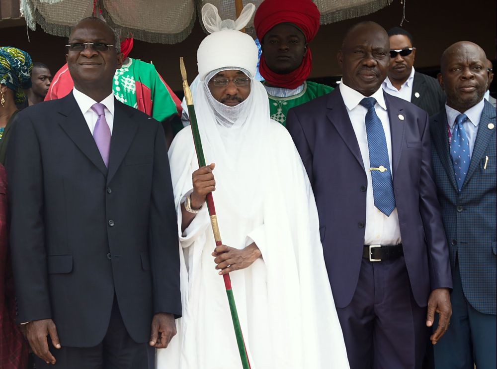 Hon. Minister of Power, Works & Housing , Mr Babatunde Fashola, SAN(left) and Chancellor University of Benin and Sarkin Kano, Muhammad Sanusi II(2nd left),  Vice Chancellor of the University of Benin, Prof.Osasere Orumwense(2nd right) and Deputy Vice - Chancellor,Prof. Lawrence Ezemonye(right) in a group photograph shortly after the University of Benin 42nd Convocation Lecture, on the theme, "Freedom from Fear, Choices before the New Generation"at the Akin Deko Auditorium, Ugbowo Campus in Benin City, Edo State on Friday 25th November, 2016